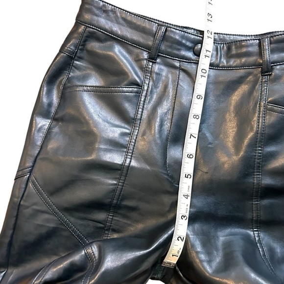 Aritzia Wilfred Rebel Pant- High Waisted Vegan Leather Pants- Black- Size 2 - Picture 15 of 16